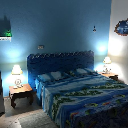 La Maddalena  Acquamarina B&B מראה חיצוני תמונה